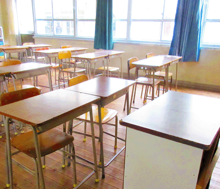 中学校の教室のイメージ写真