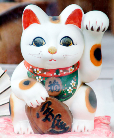 招き猫のイメージ写真